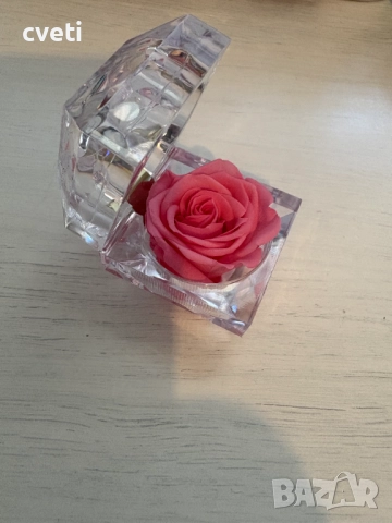 Вечна роза в кристална кутия , снимка 7 - Градински цветя и растения - 48969850
