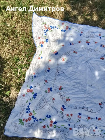 Бродерия покривка , снимка 6 - Антикварни и старинни предмети - 50811363
