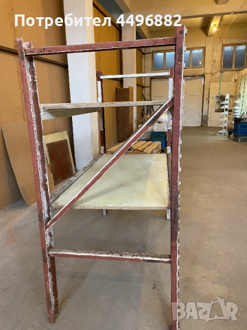 Метални стелажи много здрави и лесно сглобяеми