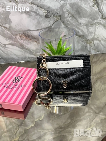 ключодържател в кутия Victoria's secret ysl saint laurent , снимка 4 - Други - 52684406