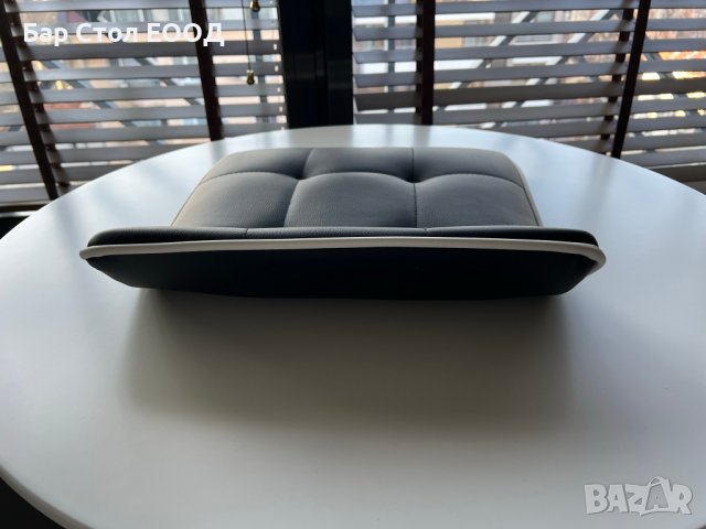 Квадратни седалки за бар стол, снимка 9 - Столове - 39227957