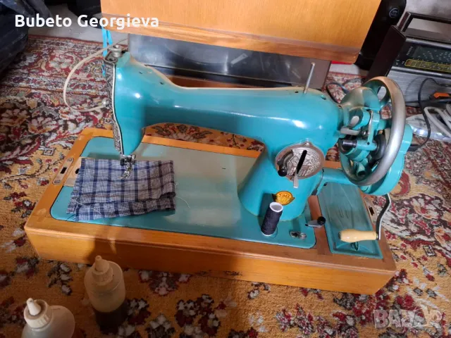 Стара шевна машина