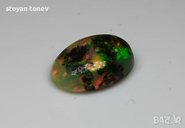 Опал с ярки неонови цветове - 1.68кт.! Нетретиран! Сертификат!, снимка 16 - Други - 49734535