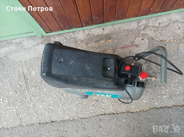 Компресор за въздух Ferm 24 литра 8 бара, снимка 12 - Компресори - 51207163