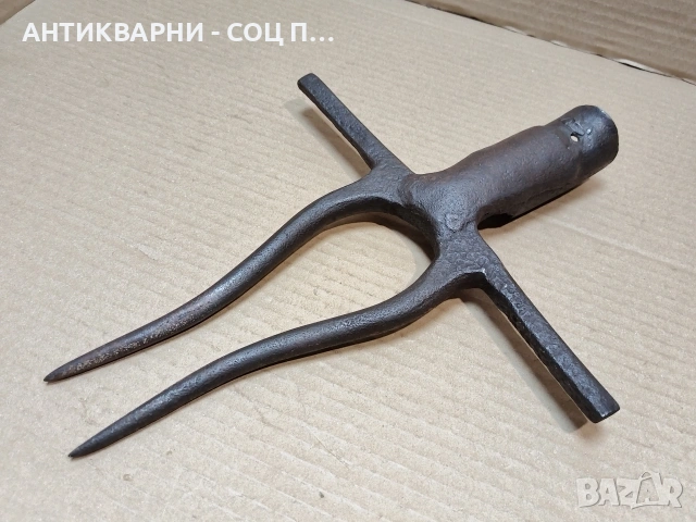 Стара Кована Вила За Вадене На Цвекло. / НОМЕР 1731., снимка 3 - Антикварни и старинни предмети - 53849903