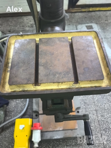 Колонна бормашина италианска в идеално състояние , снимка 5 - Бормашини - 52881560