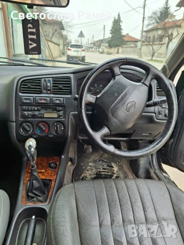Продавам Nissan Primera 2000 см3, снимка 5 - Автомобили и джипове - 53703242