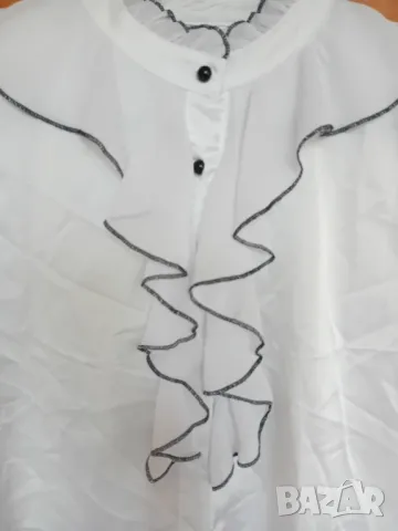 Бяла сатенена риза жабо, снимка 3 - Ризи - 50427492