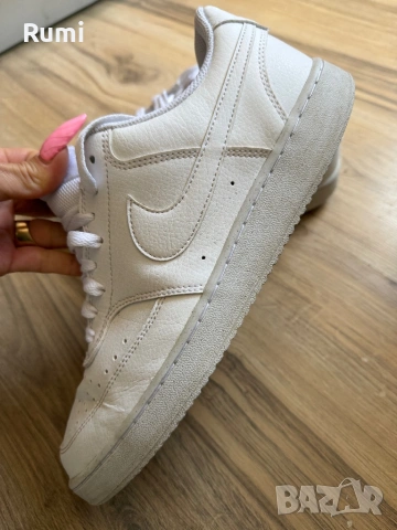 Оригинални кожени маратонки Nike Court Vision Low ! 43 н, снимка 2 - Маратонки - 43463750