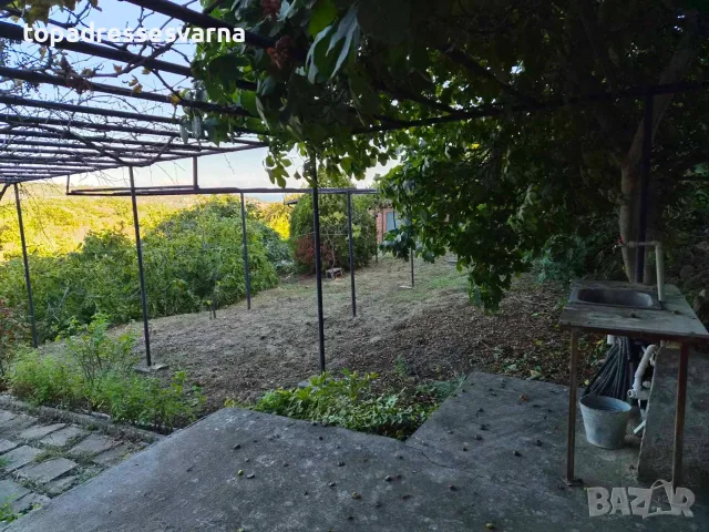 Къща със самостоятелен парцел кв. Виница, снимка 5 - Къщи - 56311232