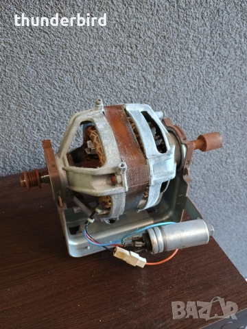 Монофазен двигател , снимка 2 - Електродвигатели - 51959739