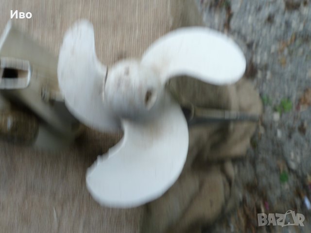 Извънбордов двутактов двигател за лодка Evinrude, 4 конски сили, произведен в САЩ, два цилиндъра, снимка 8 - Воден транспорт - 44349693