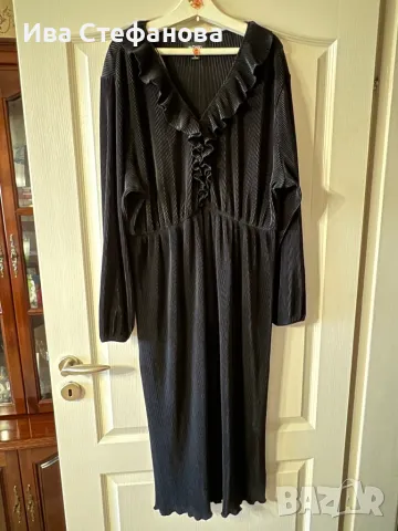 Разкошна нова черна еластична ситно плисе плисирана солей дълга елегантна рокля , снимка 2 - Рокли - 47596848