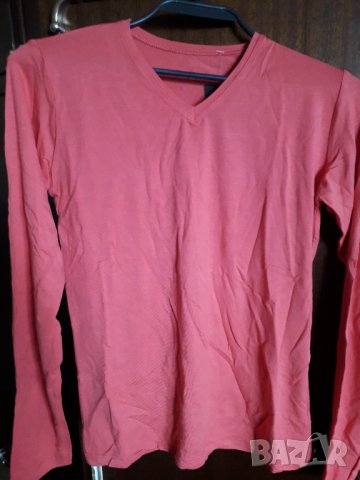 Дамска блуза дълъг ръкав шпиц деколте, нова