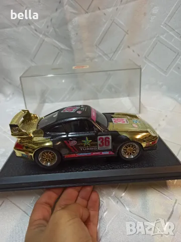 Количка за колекция PORSCHE- Famous Racer 1:24 в запазен вид с кутия ,цена 80 лв, снимка 9 - Колекции - 50232477