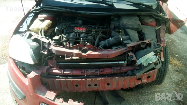 Форд Фокус 1,6 116кс. 2006г., снимка 3 - Автомобили и джипове - 52308952