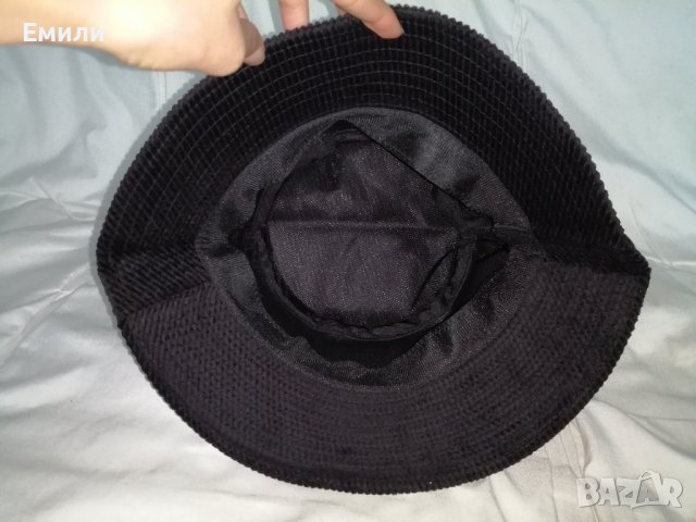 Дамска шапка рипсено кадифе в черен цвят, снимка 7 - Шапки - 39112996