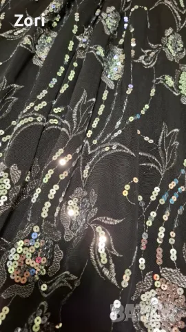 -25% НЕВЕРОЯТНО КРАСИВА черна рокля, цялата обшита с пайети-хамелеон , снимка 8 - Рокли - 47975275