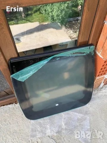 Чисто нов прозорец Dometic за Каравана Fendt С размер  600х520 за баня  Цена  за брой 600.00 лева