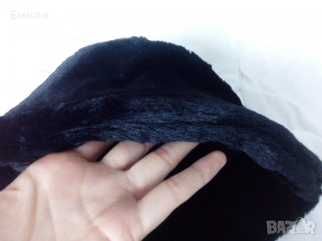 Дамска зимна плюшена шапка в черен цвят, снимка 6 - Шапки - 39070676