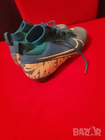 Бутонки Nike, снимка 2 - Детски маратонки - 48234224