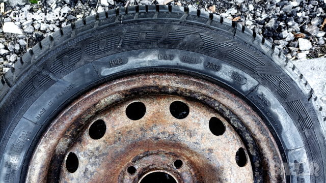 Резервна гума от Пежо, снимка 6 - Гуми и джанти - 44633501