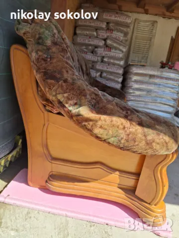 Масив диван два фотьойла и две табуретки, снимка 3 - Дивани и мека мебел - 49974117