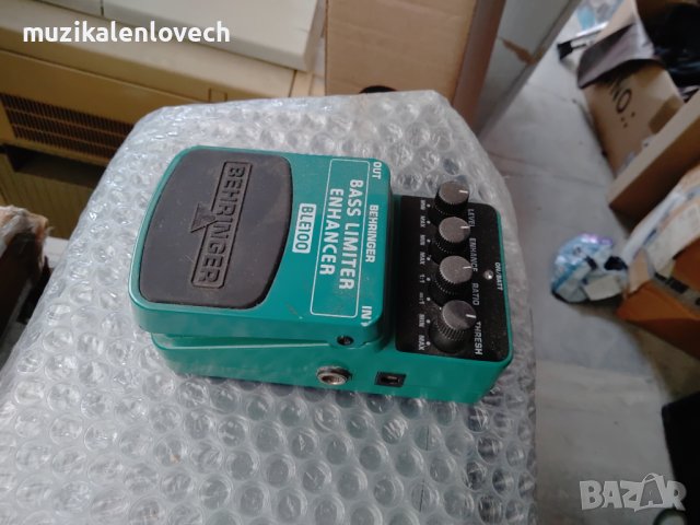 Behringer BLE 100 BASS LIMITER ENHANCER педал за бас китара лимитер