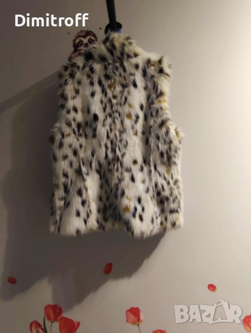 Оригинален елек Michael Kors с animal print от еко пух, снимка 4 - Елеци - 51684142