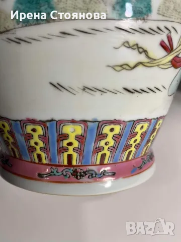 Двойка големи, китайски, порцеланови вази Qianlong Famille Rose Mandarin, снимка 5 - Колекции - 48238430