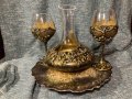 Ръчно изработен сервиз . декантер с две чаши в злато, снимка 1 - Декорация за дома - 41700351