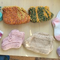 Продава бебешки и детски домашни вълнени чорапи и терлици ръчна изработка, снимка 3 - Чорапи - 39068523