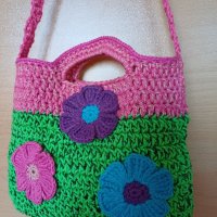 Плетена цветна чантичка, снимка 3 - Раници - 41630926