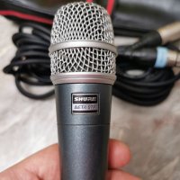 Жичен микрофон Shure Beta 57A + кабел и кожена чантичка, снимка 1 - Микрофони - 40574394