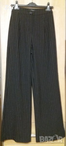 ЕЛЕГАНТЕН черен панталон на тънко бяло райе с широк крачол, снимка 1