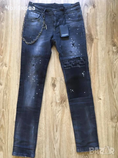 Dsquared2 мъжки дънки от ликвидация на магазин, размер  42, снимка 1