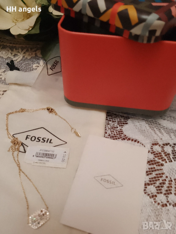 Fossil дамски колие със седеф и кристали, снимка 1