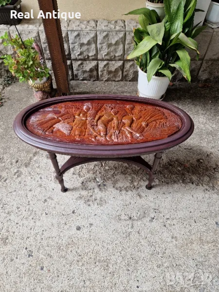 Чудесна антикварна холна масичка от тиково дърво с дърворезба , снимка 1