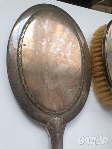Стари посребрени две четки и огледало, снимка 5 - Антикварни и старинни предмети - 41067802
