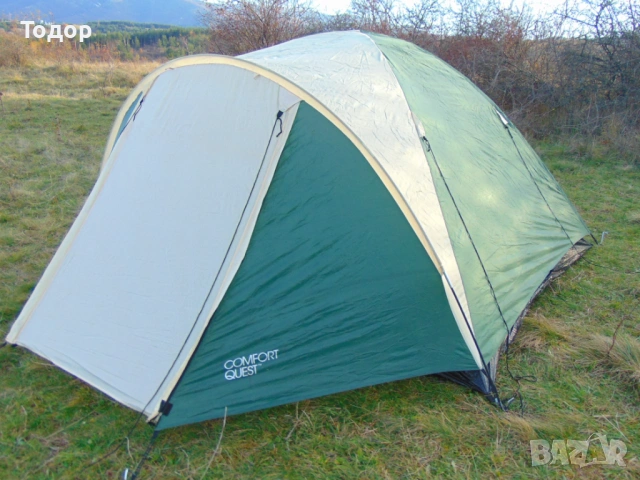 Четириместна палатка COMFORT QUEST