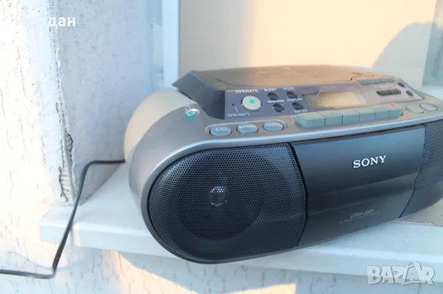 Радио ''Sony CFD S01'', снимка 2 - Радиокасетофони, транзистори - 48757636