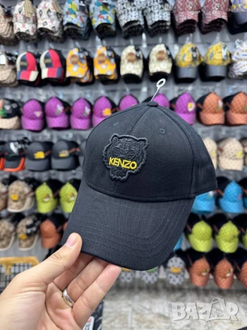 шапки с козирка karl lagerfeld Moncler calvin klein louis vuitton , снимка 3 - Шапки - 50684223