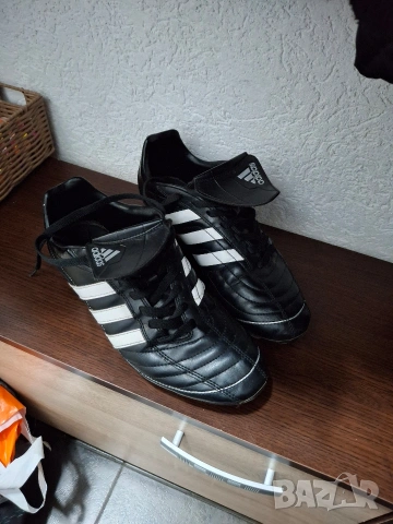 Футболни обувки,,Бутонки,,Adidas., снимка 2 - Футбол - 53659656