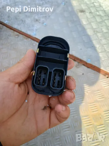 Копчета,бутони за Ел стъкла  Ford Escort, 95AG-14529-BA , снимка 2 - Части - 50202317