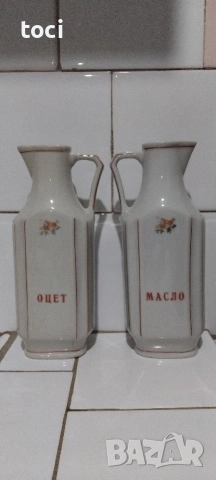 стари порцеланови съдове за оцет и олио 