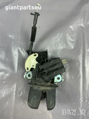 Брава за БАГАЖНИК ПАСАТ Б6 PASSAT B6 VW 4E5827505, снимка 3 - Части - 49135994