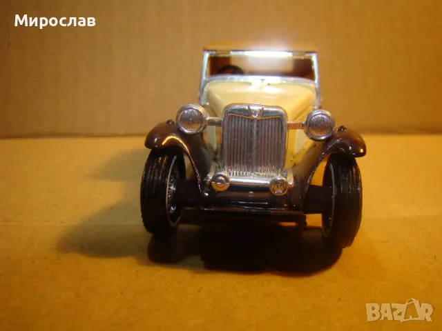 1:43 MATCHBOX MG 1945 МОДЕЛ КОЛИЧКА ИГРАЧКА, снимка 2 - Колекции - 48355628