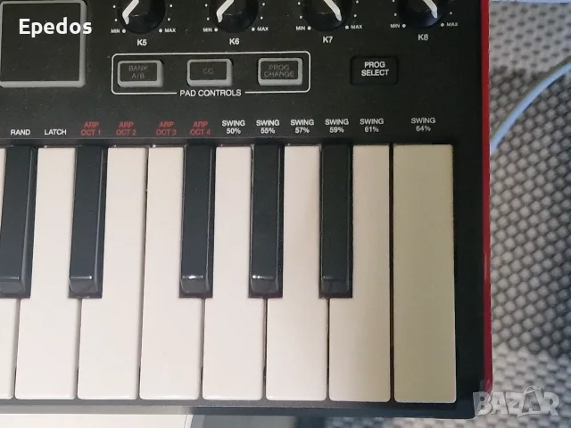 akai mpk mini midi keyboard controller клавиатура, снимка 5 - Пиана - 55734401
