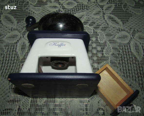 Порцаланова мелничка за кафе, подправки, билки, снимка 9 - Аксесоари за кухня - 53684427