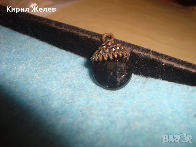 ВИНТИДЖ СТАРО ФИГУРАЛНО ФАСЕТИРАНО МЕДАЛЬОНЧЕ 10019